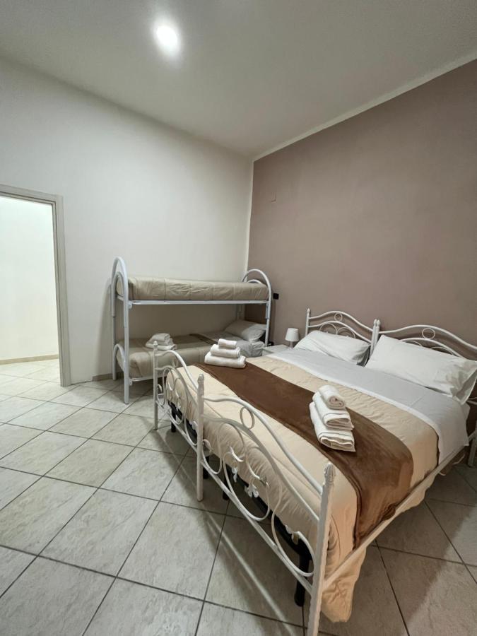 La Svolta Rooms Naples Exterior photo